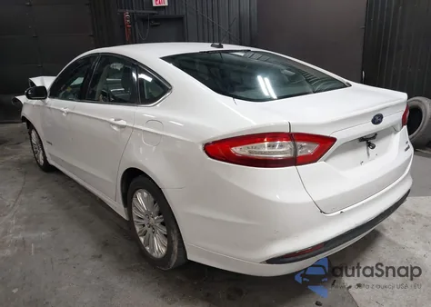 2013 Ford Fusion Hybrid Se z USA, uszkodzony, nr VIN 3FA6P0LUXDR328767